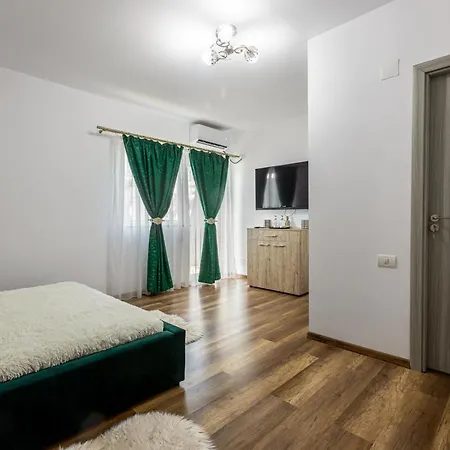 Vendégház Casa Lya