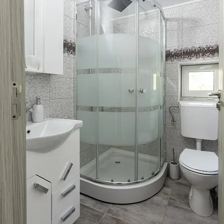 Vendégház Casa Lya