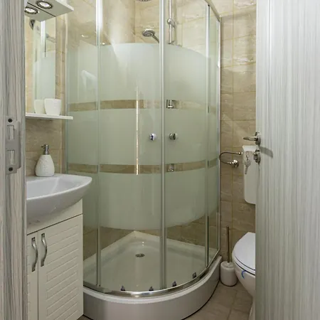 Vendégház Casa Lya 3*