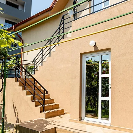 Casa Lya Vendégház Năvodari
