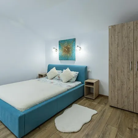 Casa Lya Năvodari